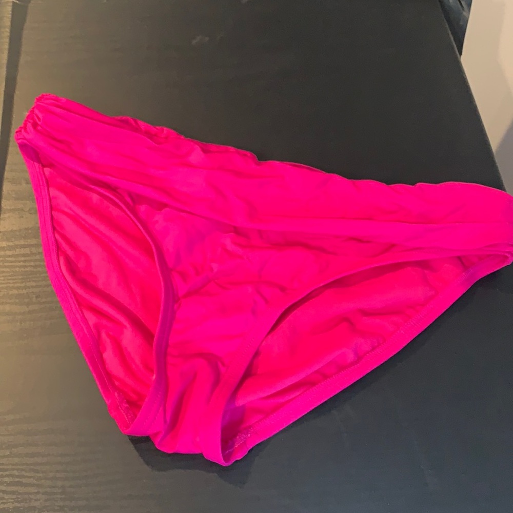 Small Kenneth Cole Reaction bikini bottom
